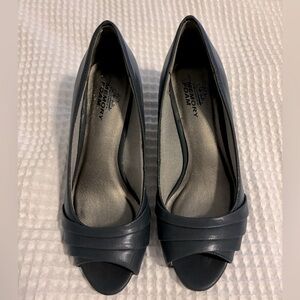 Women’s Life Stride Wedges